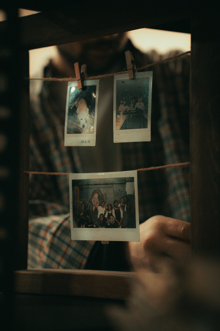 Poklonima se u cenu ne gleda: 10 novogodišnjih darova koji sve oduševljavaju, a koštaju manje od 1.000 dinara