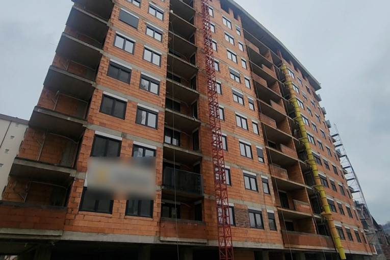 Gradilište nije bilo adekvatno obezbeđeno: Uhapšen vlasnik firme zbog smrti mladića u Novom Pazaru