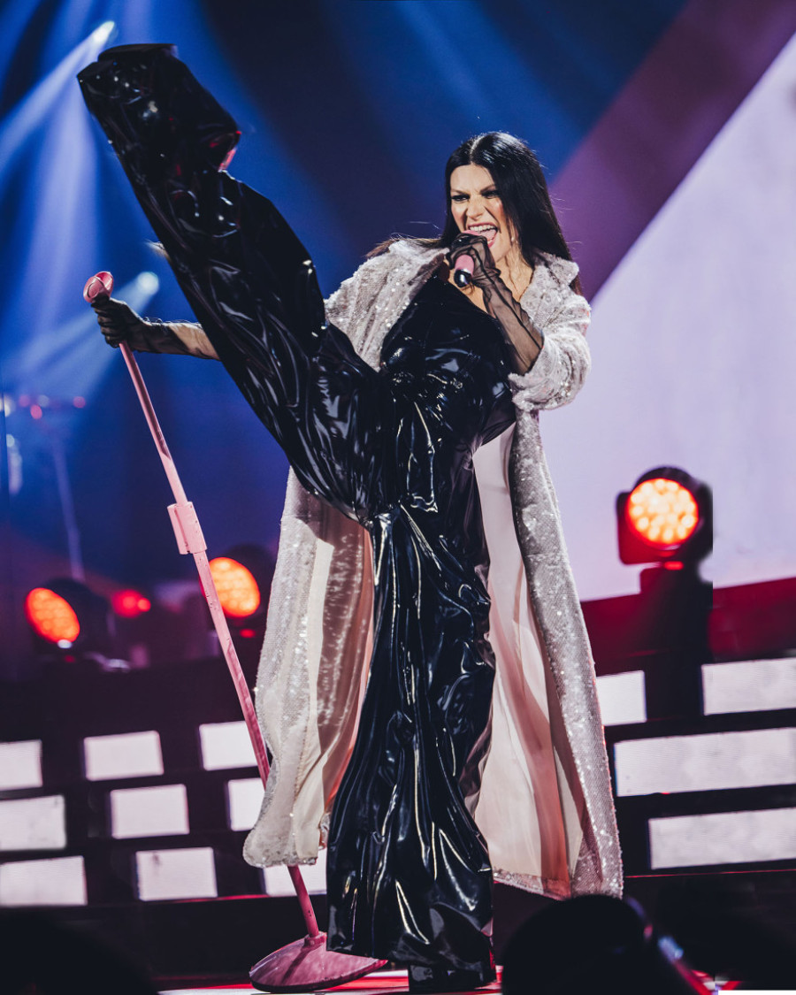 “Beograde, zaljubila sam se, HVALA TI” – Laura Pauzini zapalila scenu: 3 sata SVETSKOG SPEKTAKLA u Areni