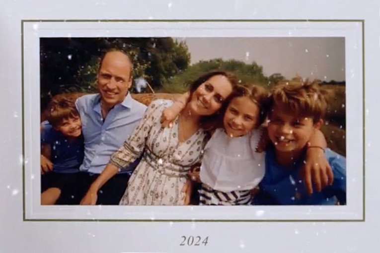 Princ i princeza od Velsa objavili božićnu čestitku sa decom (VIDEO)