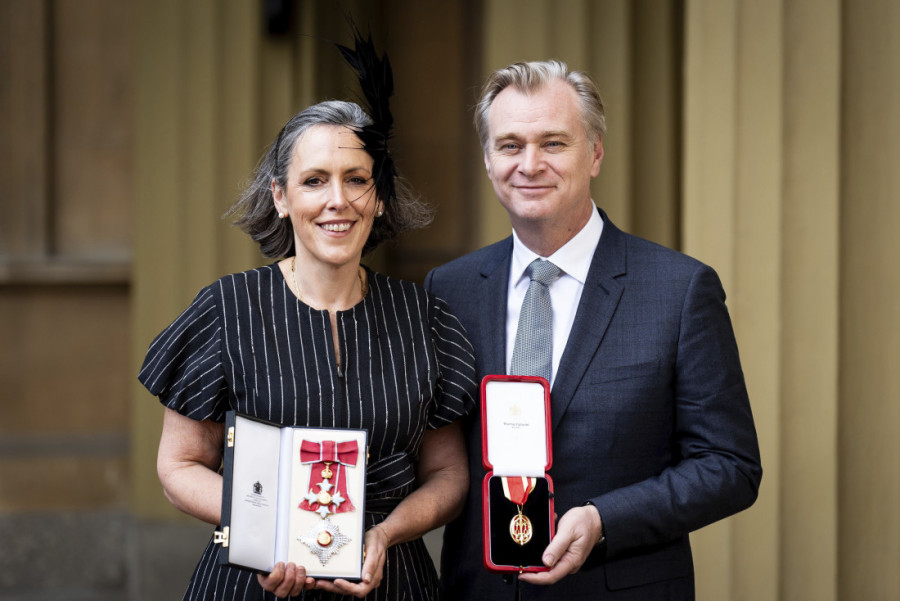 Kristofer Nolan dobio titulu viteza: Kralj Čarls odlikovao slavnog reditelja (FOTO)