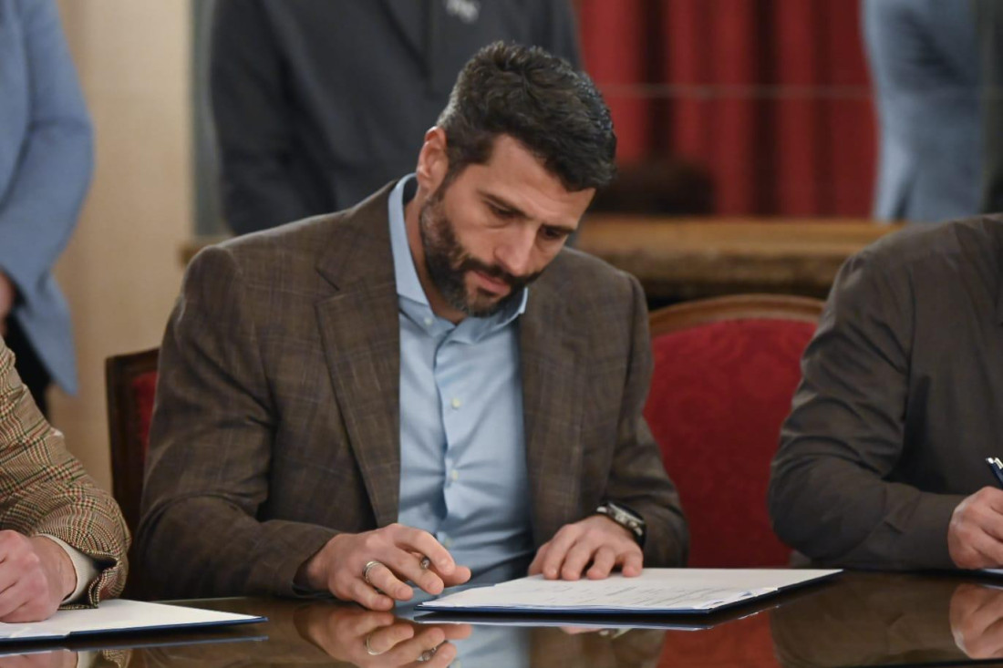 Gradonačelnik Šapić potpisao Poseban kolektivni ugovor za javna preduzeća u komunalnoj i stambenoj delatnosti