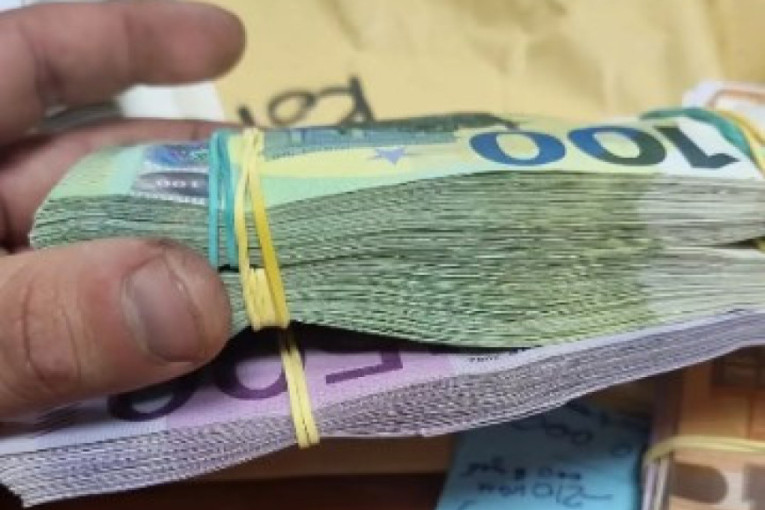 Povratak u Srbiju nije bio nikad lakši! Država bespovratno daje 7.000 evra, a evo i kome