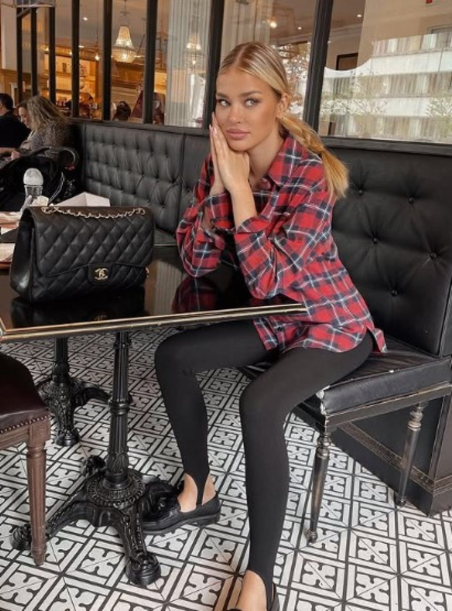 (PAPARACO) Sofija Milošević u miniću privukla pažnju u centru Beograda: Šeta torbu od nekoliko hiljada evra!