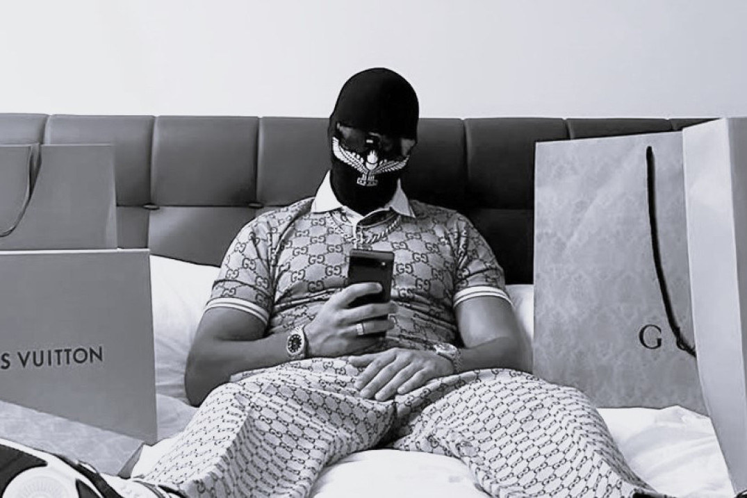 Stravično! Reper ubijen na parkingu, ubica snimao dok je pucao u njega? Kruži snimak ubistva (UZNEMIRUJUĆI VIDEO)