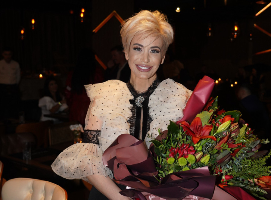 Dušica Jakovljević bez ijednog filtera i estetskih zahvata: Voditeljka ponosno pokazala kako je nekada izgledala