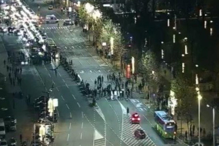 Završen politički skup u Beogradu: Sada je sve jasno, NATO opozicija ima samo jedan cilj - rušenje predsednika Vučića (FOTO/VIDEO)