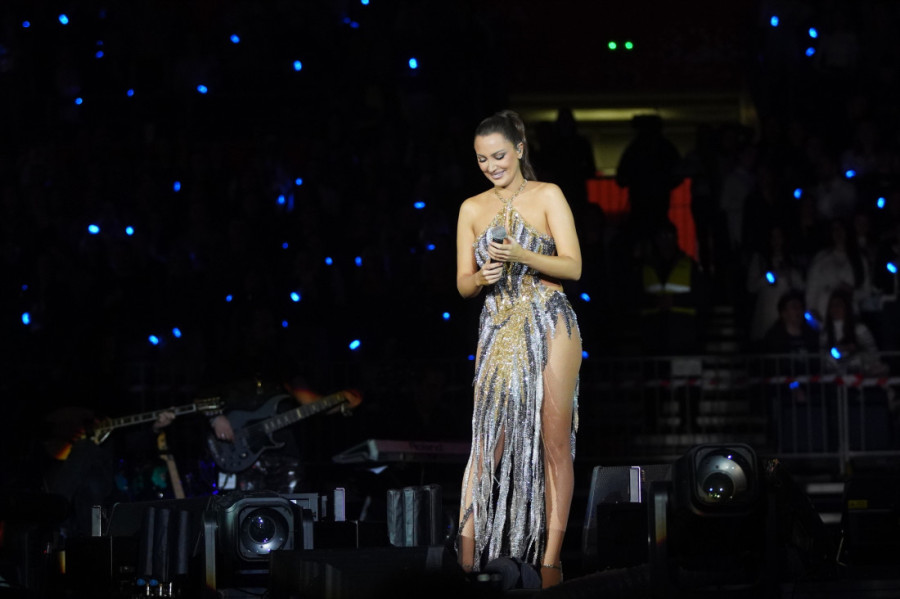 Na Aleksandri Prijović haljina od 3.500 evra: Tek da čujete koliko je iskeširala za štikle! (FOTO)