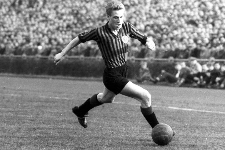 Tužne vesti iz Nemačke, odlazak legende Ajntrahta! Igrao je za njih 15 godina, a zatim bio i predsednik kluba iz Frankfurta!