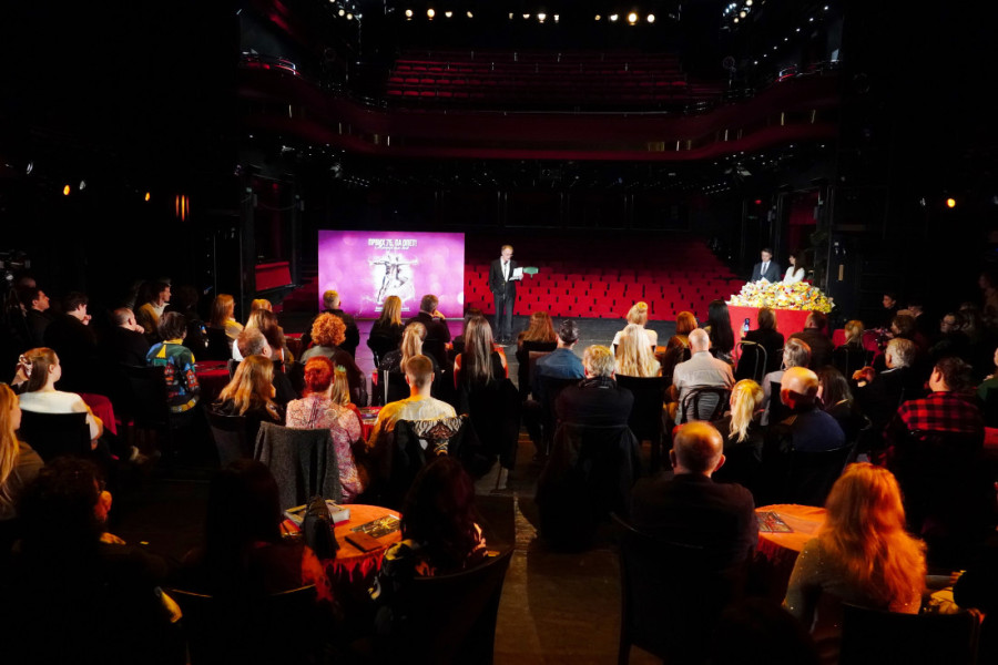 Ljiljana Stjepanović prva dobitnica nagrade "Radivoje Lola Đukić" Pozorišta na Terazijama: Priznanje za ljubav i vernost (FOTO)