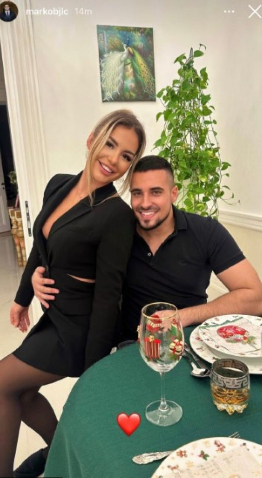 Sin Dragane Mirković objavio sliku sa devojkom iz porodičnog doma! Tu je praznična trpeza, a tek da vidite dekoraciju!