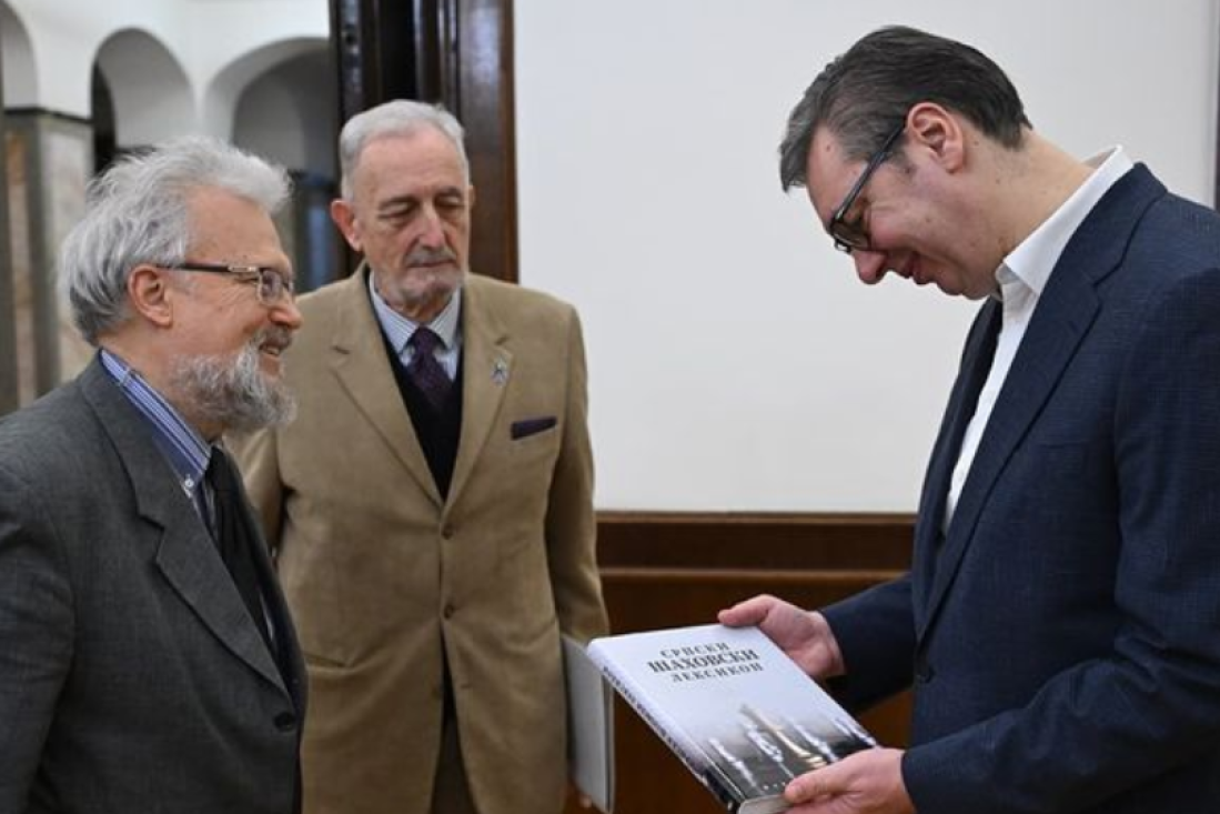 Predsednik Vučić se sastao sa upravnikom Biblioteke Matice srpske Selimom Radulovićem (FOTO)