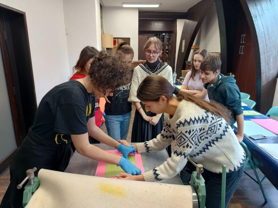 Besplatni programi  za srednjoškolce u Muzeju afričke umetnosti: Kreativne radionice i izložba radova (FOTO)