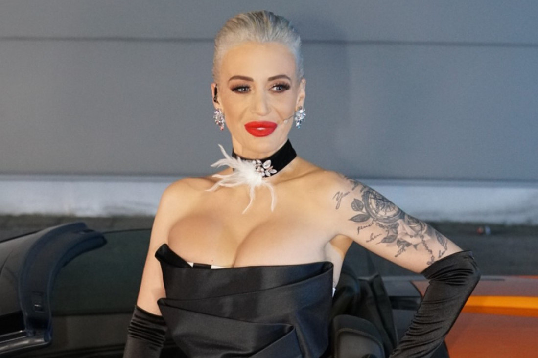 Dušica Jakovljević u suzama! Otvorila dušu o roditeljstvu: Agresivna sam kada dožive nepravdu!