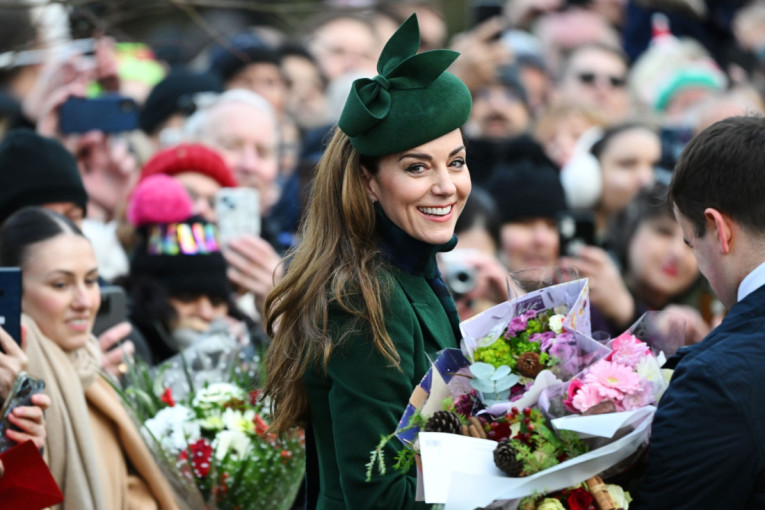 Kejt Midlton u zelenom na božićnoj službi: Dve stvari je već nosila, a jedan komad star je čak 10 godina