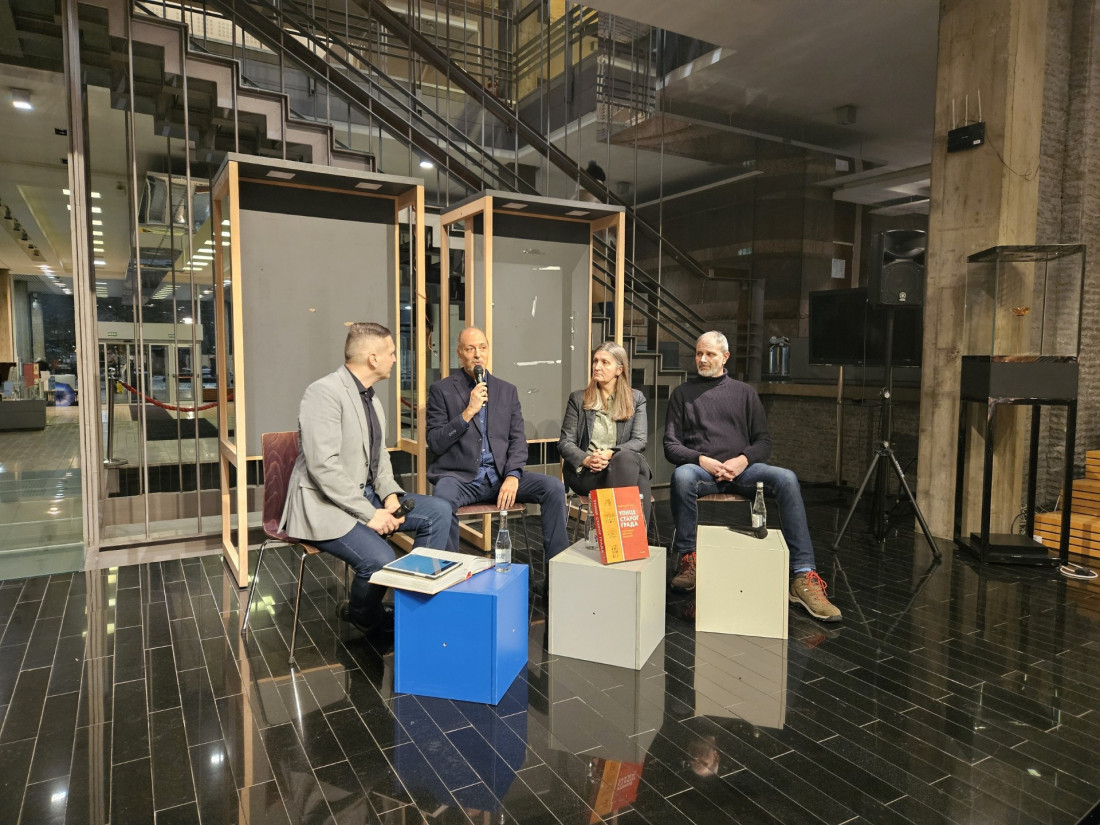 Lepa i laka za čitanje: Predstavljena knjiga „Ulice Starog grada – topografija, urbanizam, odonimija“ (FOTO)