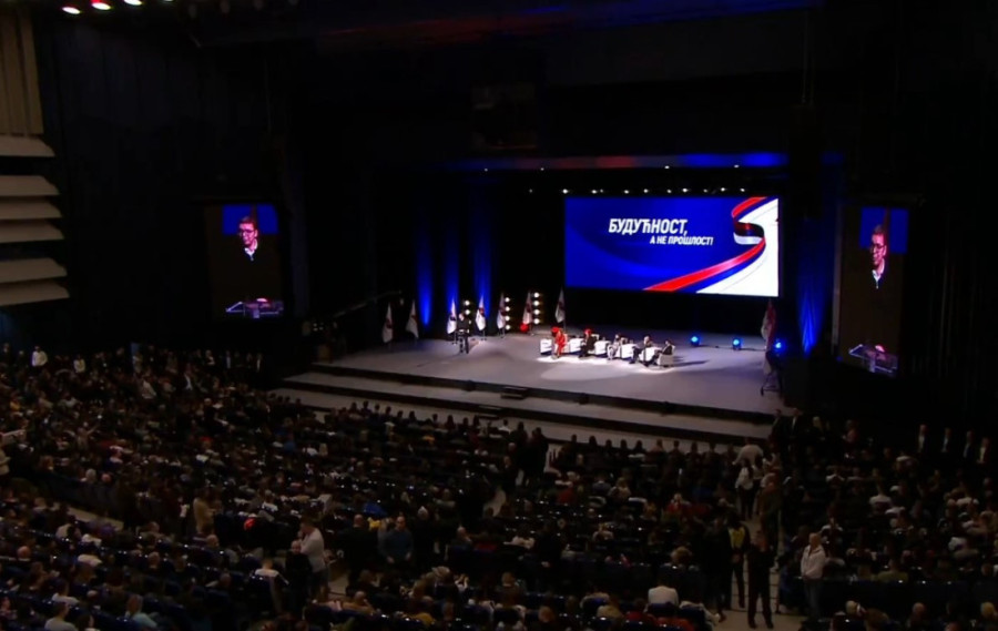 Premijer Vučević na tribini "Budućnost, a ne prošlost": U svojoj zemlji mladi imaju mnogo veće šanse za uspeh, uvek je bolje biti domaćin