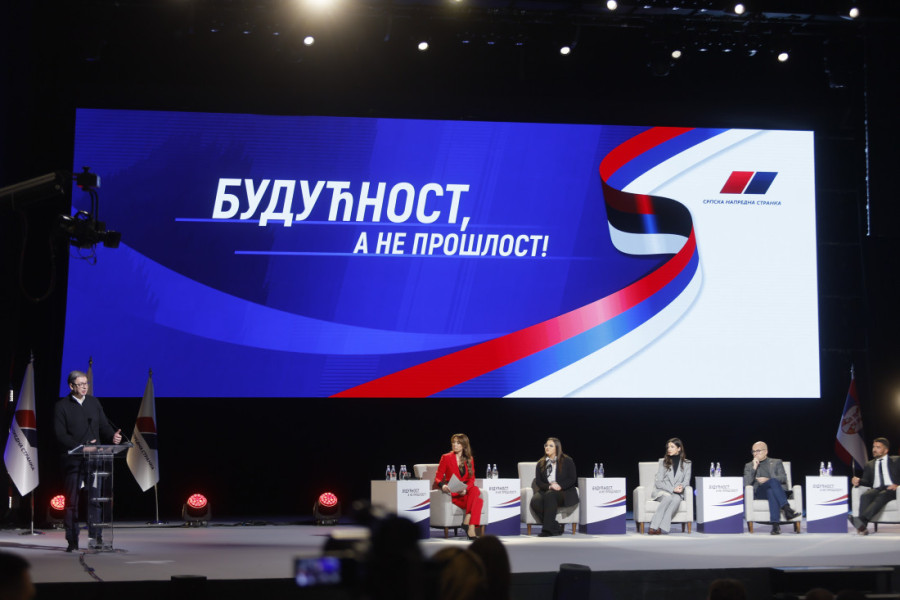 Vučićeva poruka mladima na tribini "Budućnost, a ne prošlost": Posvetite se učenju jer uvek neko nešto može da vam uzme, osim znanja