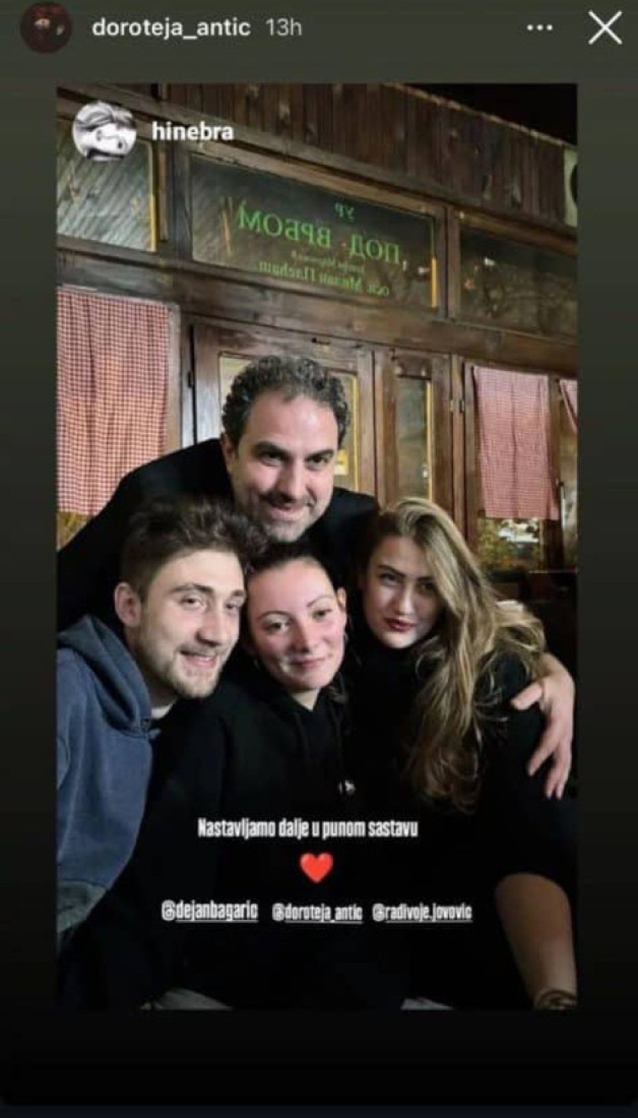 Kafane, alkohol i tompusi: Lep život studentskih aktivista, dok ruše Srbiju i prikupljaju političke poene na nesreći! (FOTO)