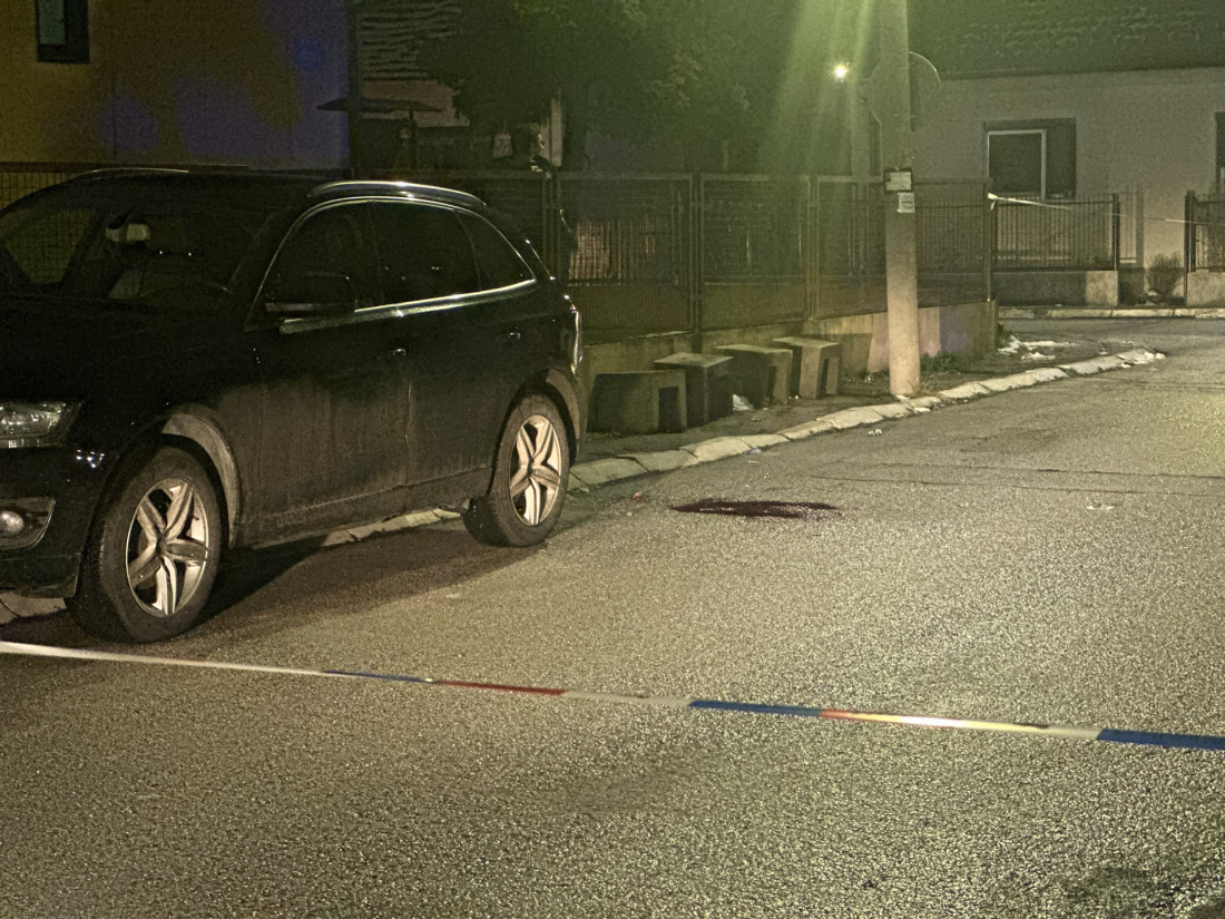 Prve slike sa mesta pucnjave u Čačku: Komšije šokirane - krv još uvek na trotoaru (FOTO)