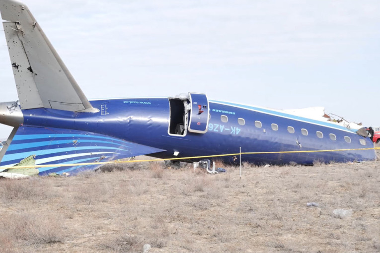 Ruski zvaničnik progovorio o padu aviona u Kazahstanu: Otkrio zašto je odleteo ka drugom aerodromu