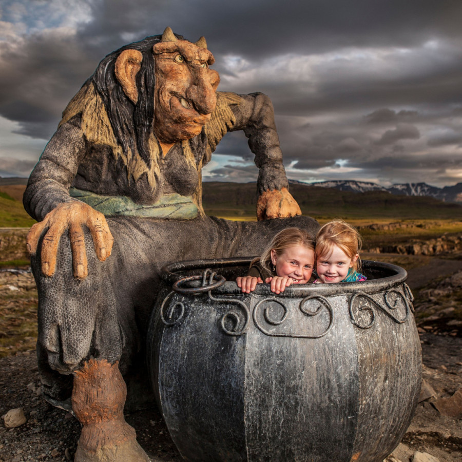 Na Islandu nema jedan već 13 Deda Mrazova: Umesto da donose poklone, nestašni trolovi prave haos i zvrčke deci