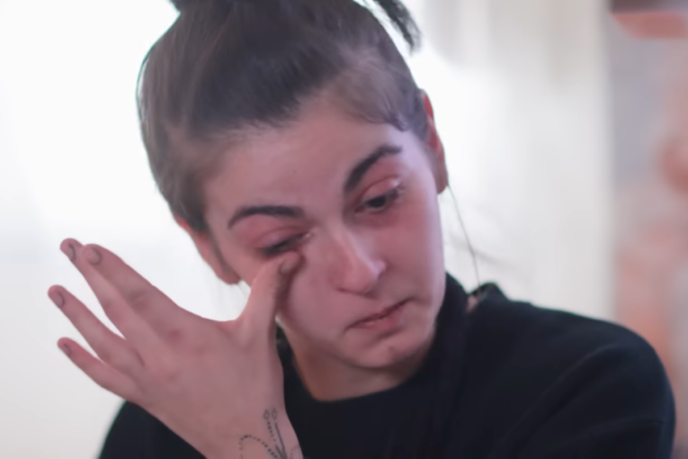 "Napraviće još mnogo Sara i Valentina!" Umobolan komentar opozicionarke na mrežama: Najstrašnije izvređala porodicu Firić (FOTO)