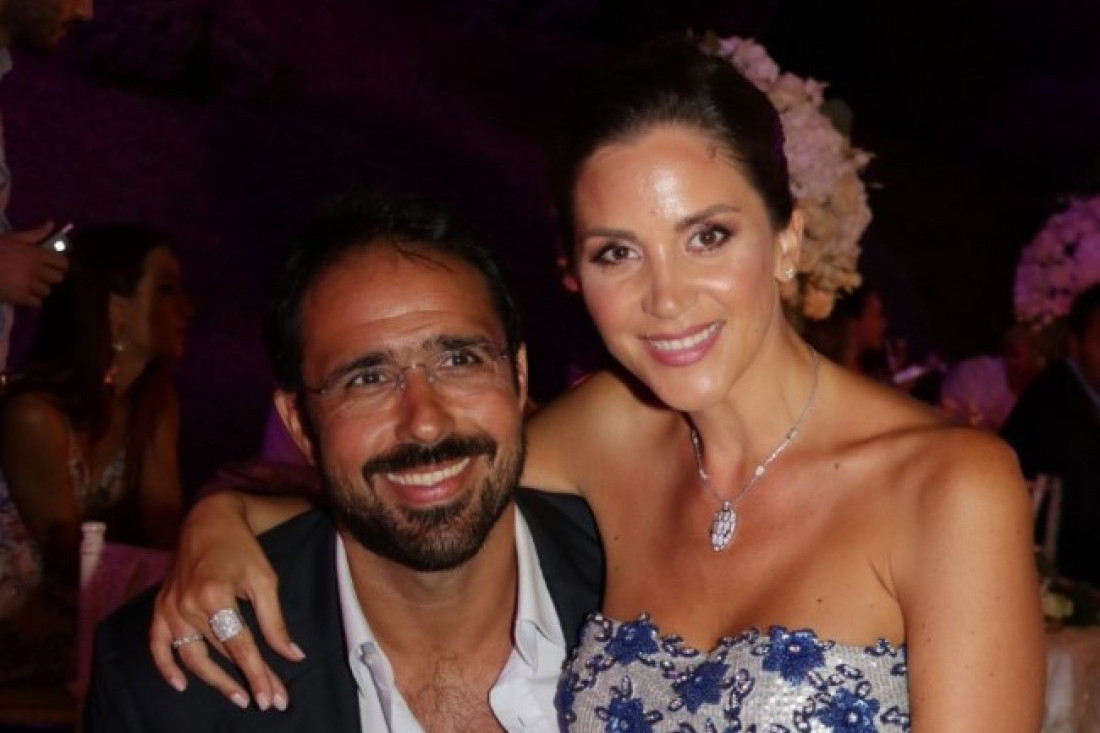 Srpkinja rodila šeiku četvoro dece, on proslavio 50. rođendan! Zavirite na žurku u pustinji: Jagnje je na ražnju, a tu su i zvanice!