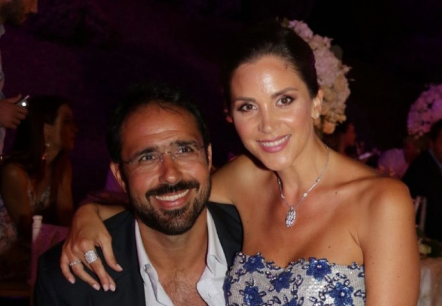 Ivana Selakov pevala našoj manekenki i šeiku na svadbi: Tražila sam na mapi Dubai!