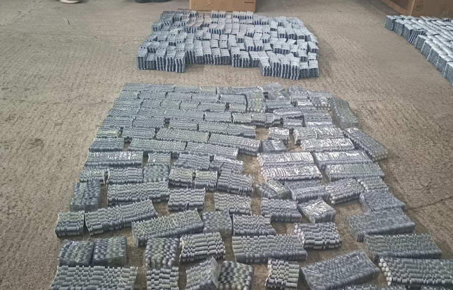 Šverc psihoaktivnih tableta presečen na granici: Zaplenjeno preko pola miliona komada bensedina, ksalola i rivotrila! (FOTO)