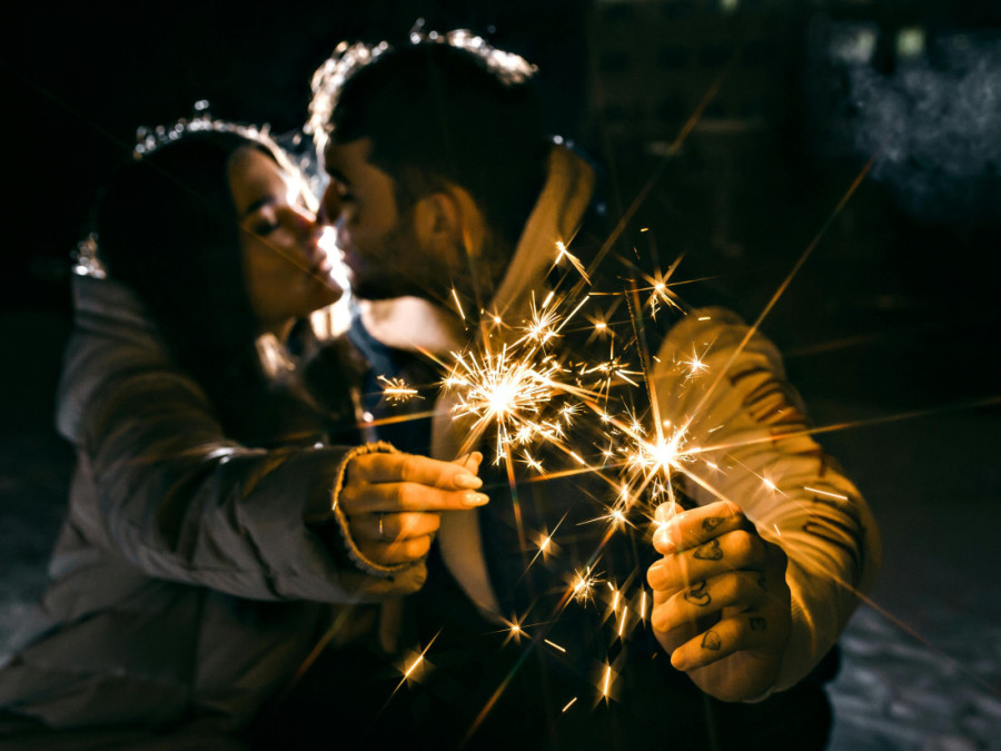 Ljubavni horoskop od 20. do 26. januara: Ribe uživaju u romantici iz snova, dok Rakovi preispituju prošlost