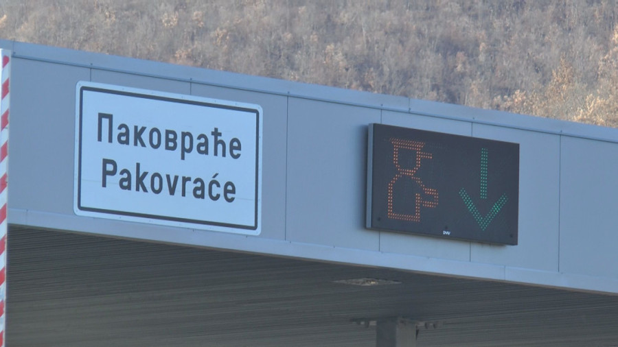 Bez zadržavanja na naplatnim stanicama, haos se očekuje sutra: Do popodne kroz Pakovraće prošlo skoro 7.000 vozila (FOTO)
