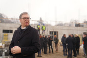 Vučić obišao radove na izgradnji bolnice Tiršova 2: Ovo je neverovatan napredak, očekujem da će biti završena do maja ili juna 2027. (VIDEO)