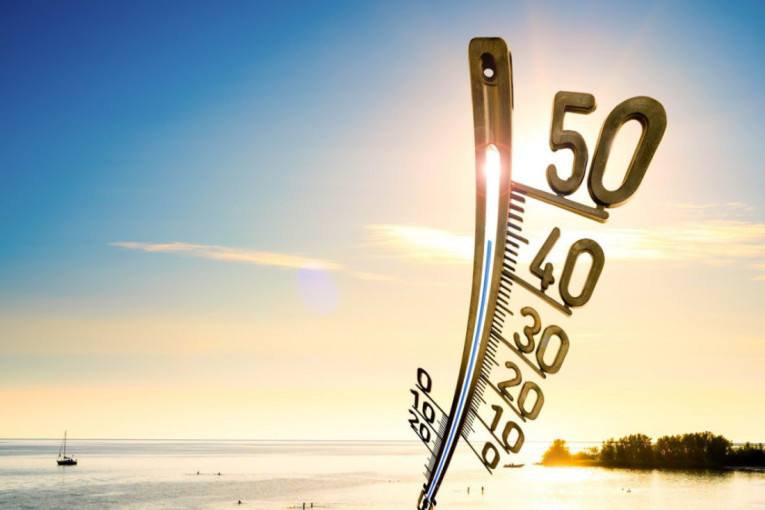 Danas nas čeka pravi letnji dan: Temperatura do 33 stepena, biće i sparno, a u ovim krajevima mogući su pljuskovi