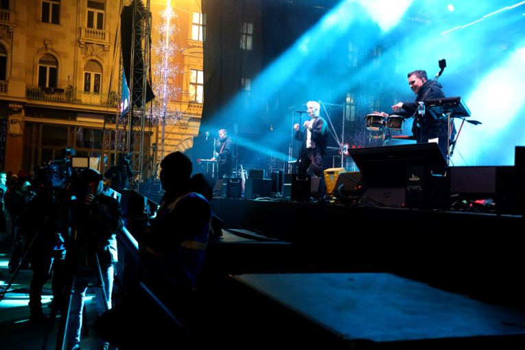 Kako se slavila Nova godina u regionu? U Hrvatskoj uz Josipu Lisac i Bejbi Lazanju, u BiH spektakularan doček