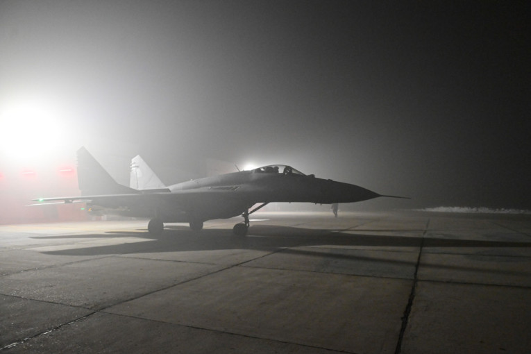 Gašić: Dolazak "rafala" planiran za početak 2028. godine, pripremaju se piloti i objekti