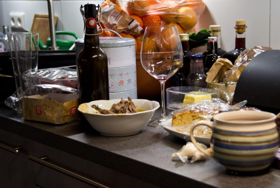 Uradite to na lakši, Babs Kostelo način: Pet genijalnih saveta omiljene "internet bakice" za brzo praznično čišćenje