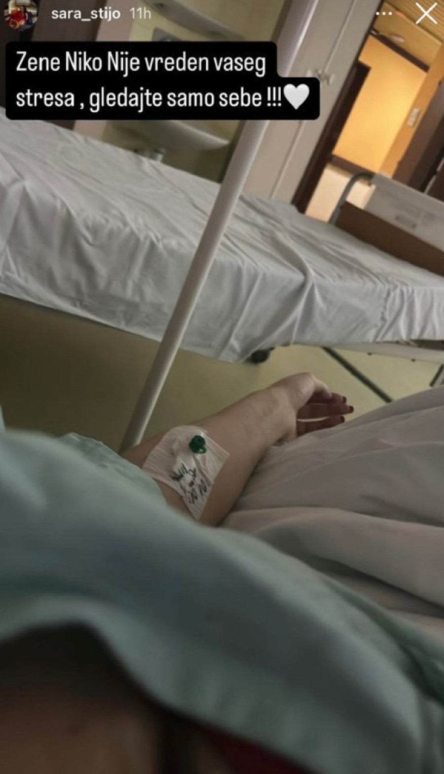 Trudna učesnica "Elite" hitno hospitalizovana: Odmah se oglasila iz bolničke postelje