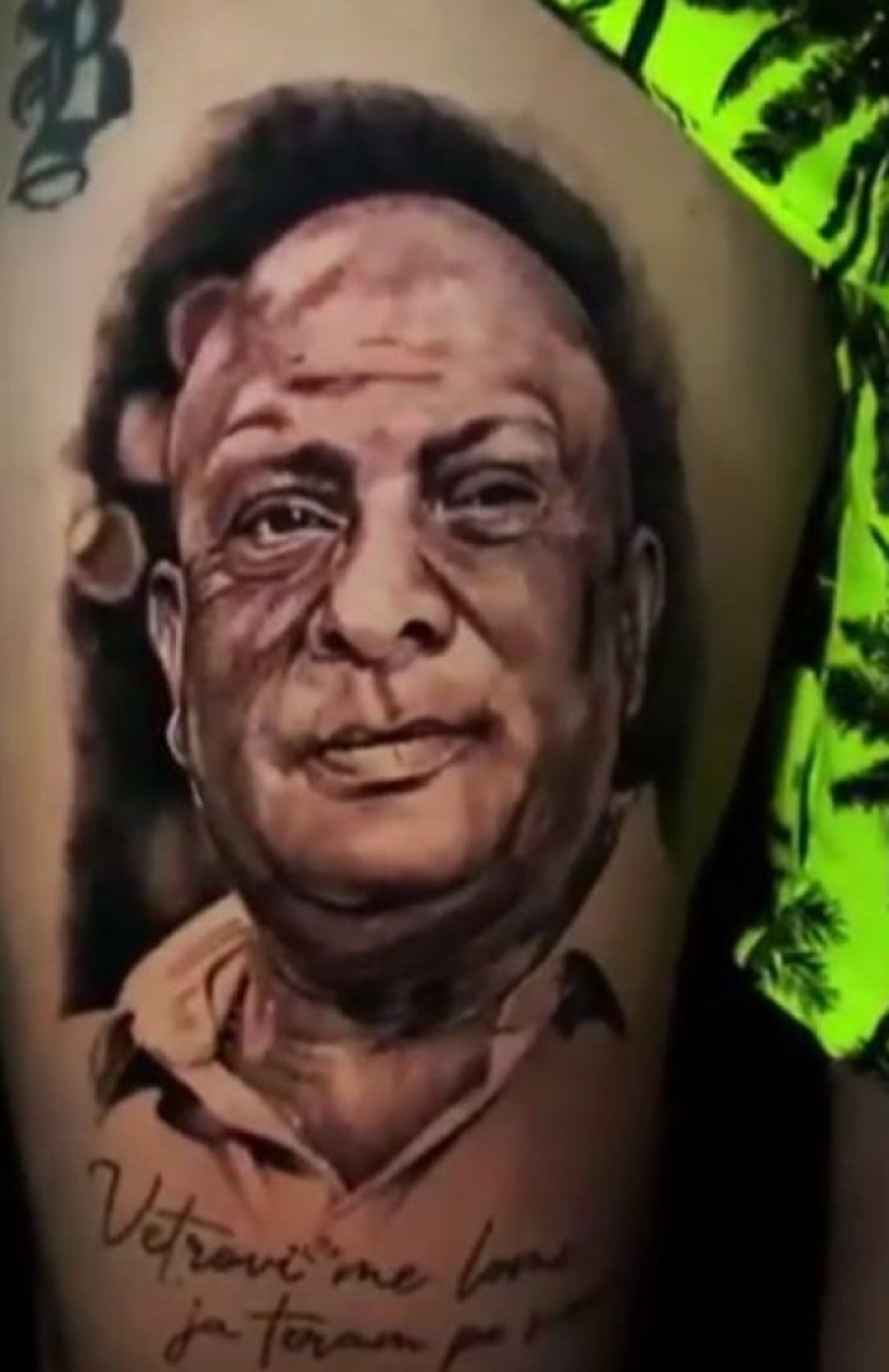 „Mislim da je sve to nekako povezano..." Reper istetovirao lik Džeja Ramadanovskog (FOTO)