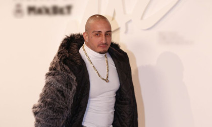 Vuku Mobu se krpelj zakačio na intimnom mestu! "To znači da sam zagoreo"