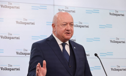 Austrijski kancelar učestvovao u saobraćajnoj nezgodi!