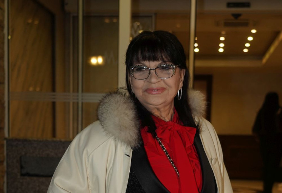 Sve o surogat majci sina Marije Šerifović: Visoko je obrazovana, a evo šta joj je pevačica sve dala!