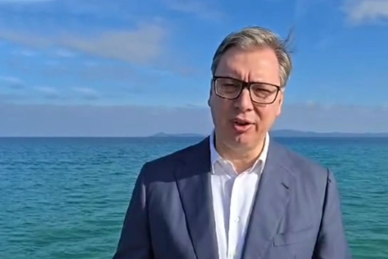 Predsednik čestitao praznik iz Jerisosa i poručio: Neće biti laka godina za nas Srbe, pokušaće da nam komadaju teritoriju, ali neće uspeti