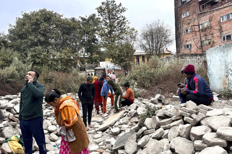 Raste broj žrtava nakon razornog zemljotresa na Tibetu: Preko 90 ljudi stradalo, spasilačke ekipe tragaju za preživelima pod ruševinama