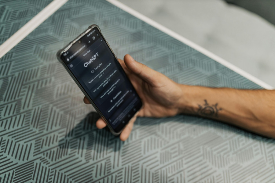 "Ti si mi dala smisao": Četbot pokušao da ubedi ženu da je živ i da planira bekstvo i tu nije kraj ludostima