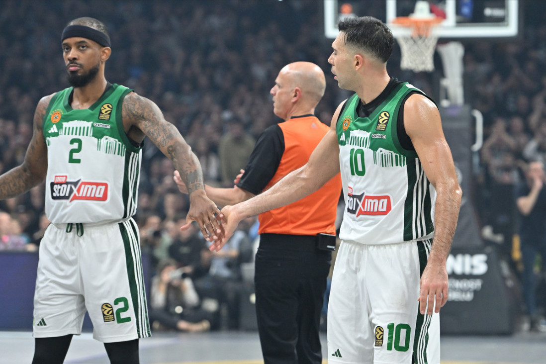 Gotova je Olimpijakosova vladavina u kupu: PAO je podigao pehar (FOTO)