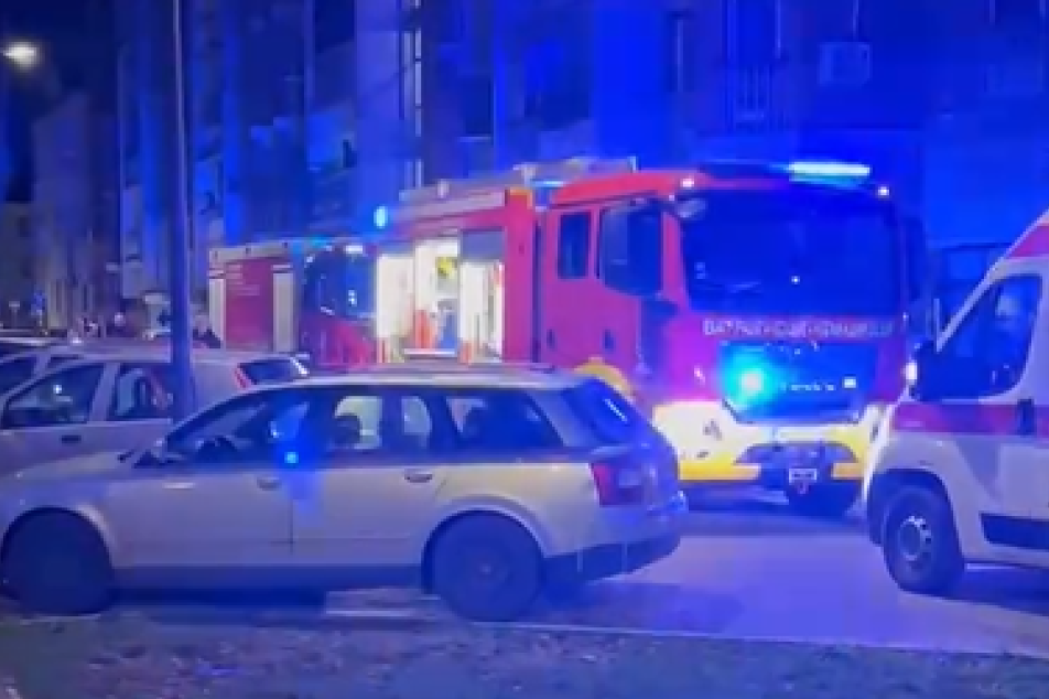 Detalji jezivog požara u stanu u Novom Sadu: Starija žena pronađena mrtva, telo prekriveno opekotinama (VIDEO)