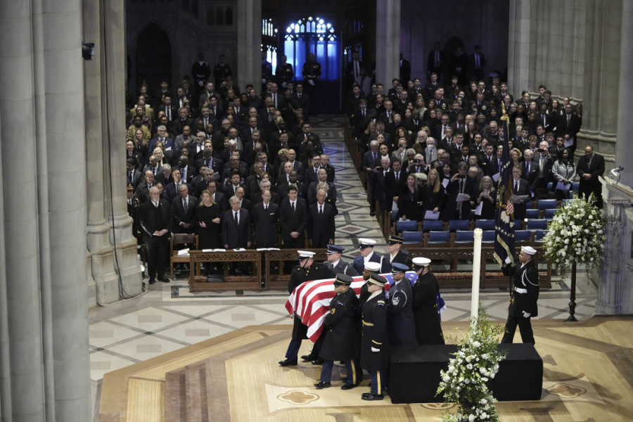 Istorijski trenutak u Vašingtonu: Pet živih predsednika SAD zajedno na sahrani Džimija Kartera (FOTO)