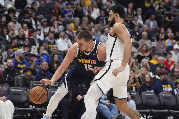 Pogledajte Jokićev ples po NBA parketu! Ovako je sa Raselom ušao u istoriju! (VIDEO)