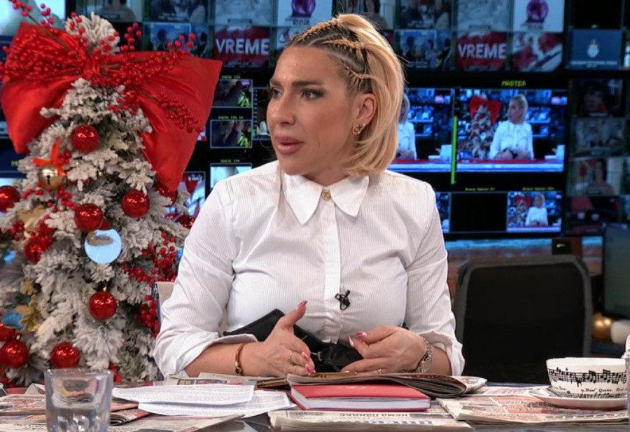 "Radim to četiri puta dnevno!" Jovana Jeremić novim oglašavanjem izazvala opštu pometnju